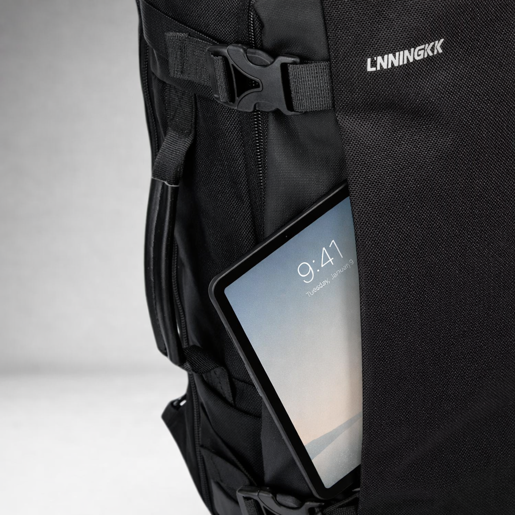 Hybrid Travel Backpack for Work & Travel 30L detail