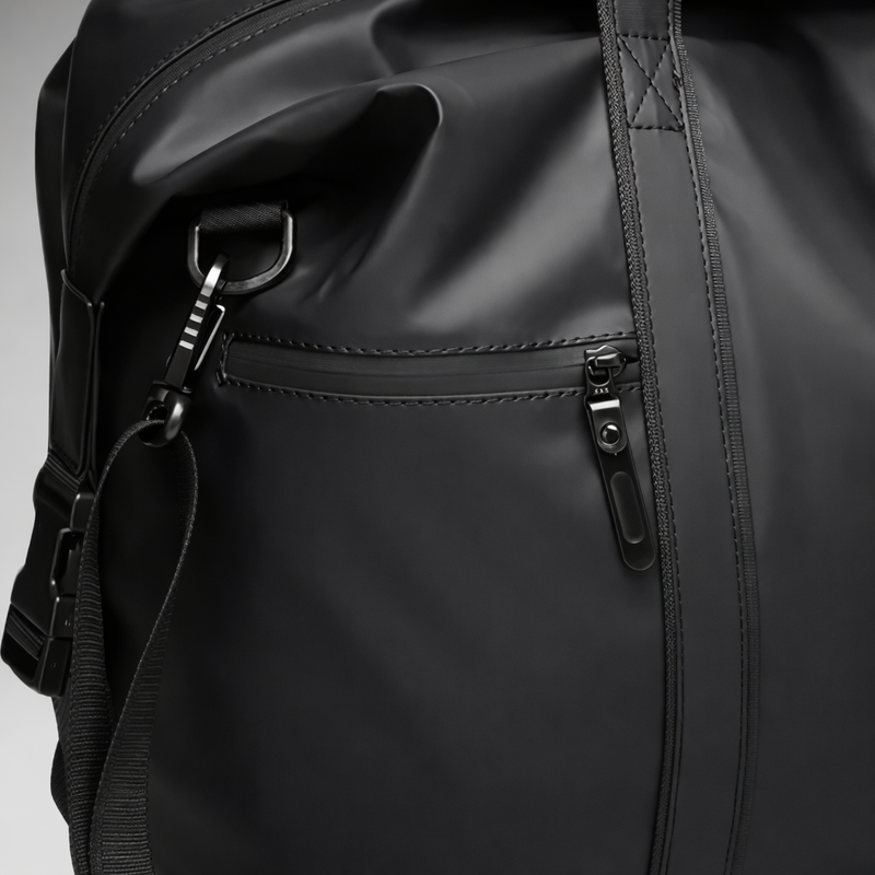 Travel Duffle Bag with Wet Dry Compartment detail