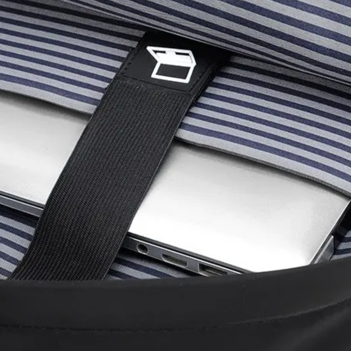 Lightweight Backpack for Daily Use 15L detail
