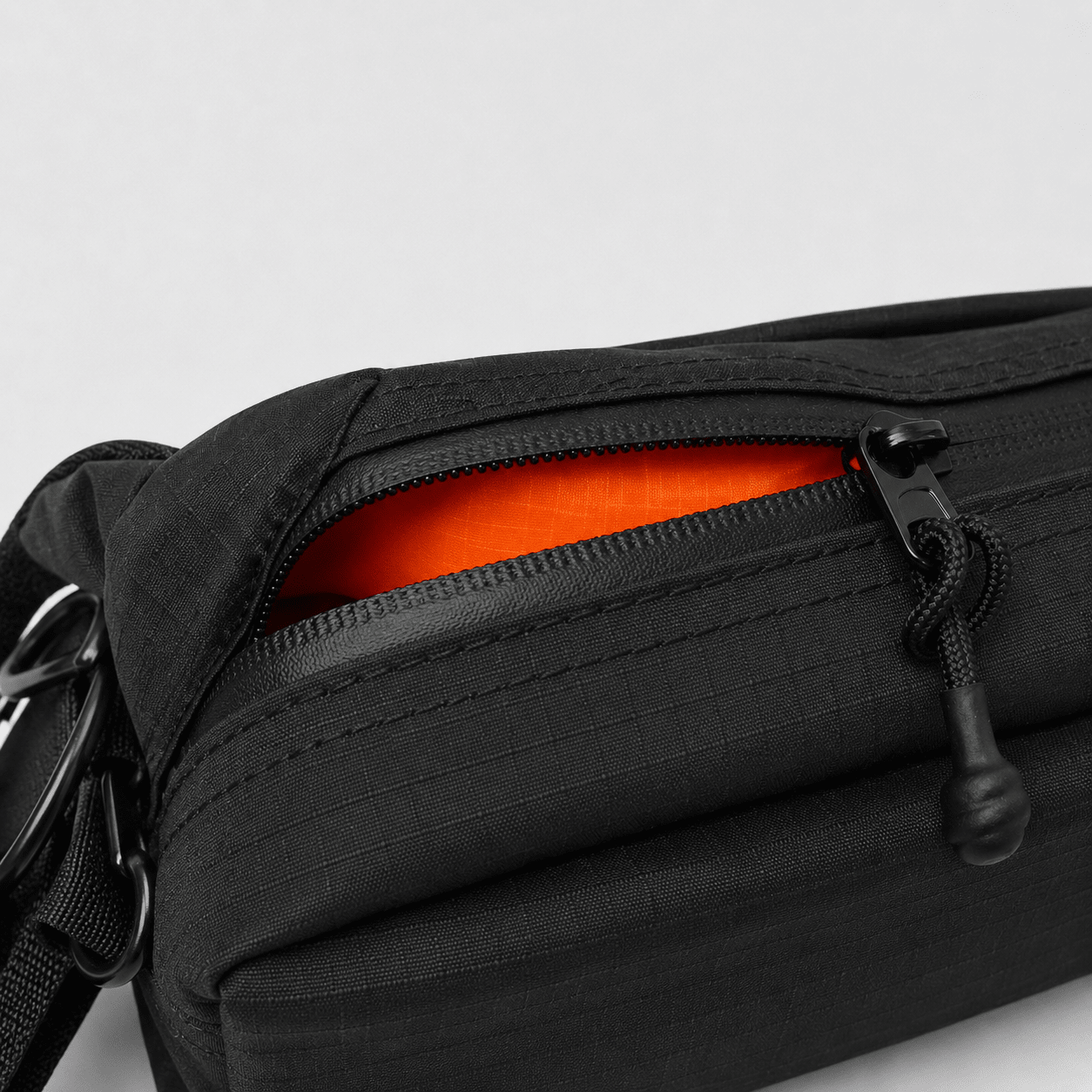 Buy Waterproof Cross Body Bag 5.5L from JOURNi