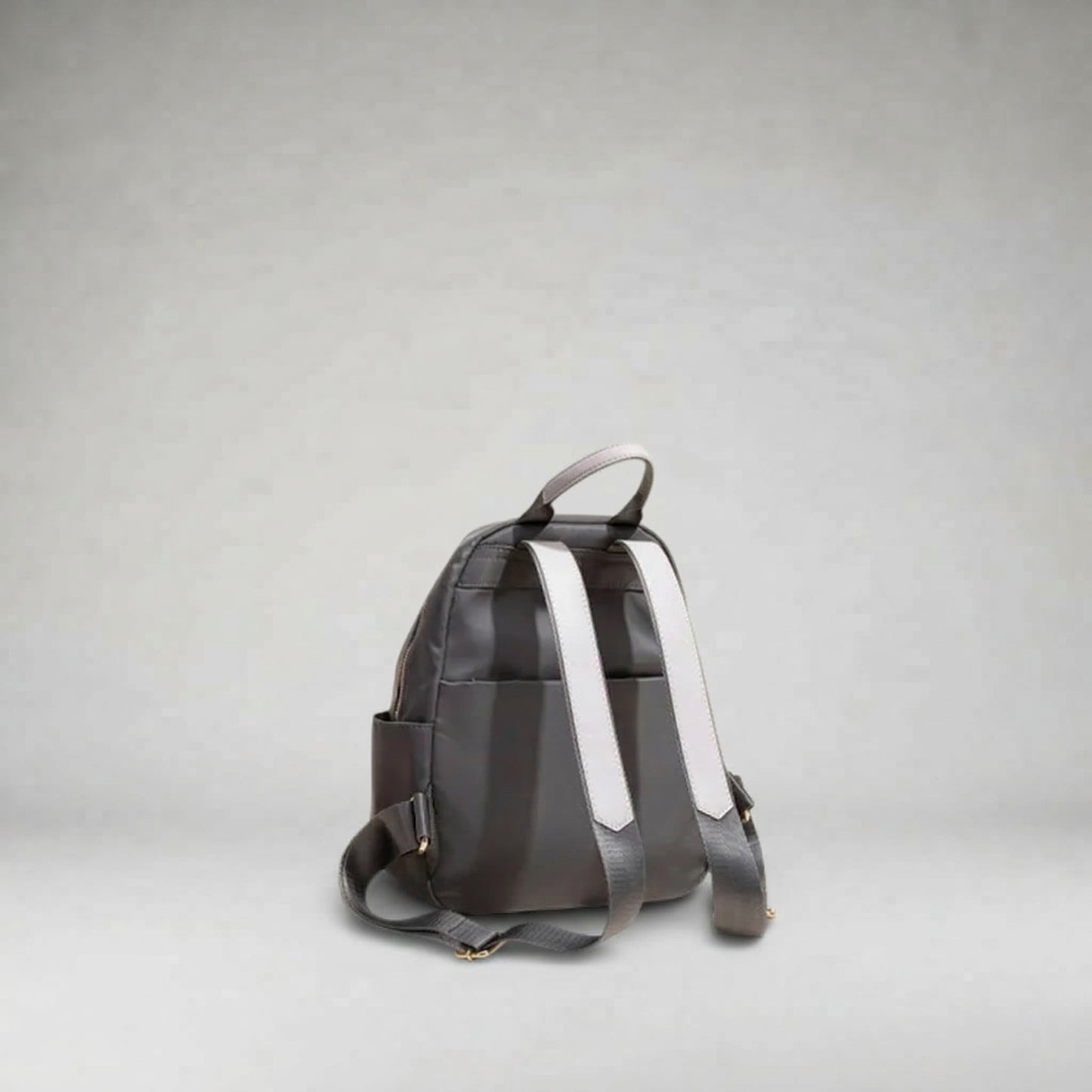 Buy Women's Minimal Water - Repellent Backpack from JOURNi