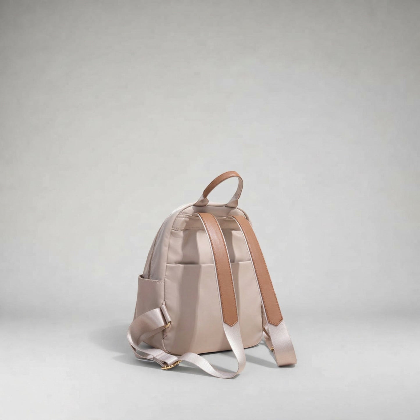 Buy Women's Minimal Water - Repellent Backpack from JOURNi